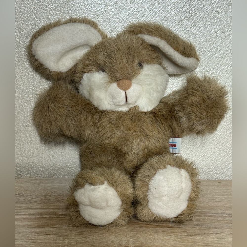 Vintage 1987 Heartline Bunny Rabbit Plush Soft Toy Beige Animal Staffed 14”Korea
